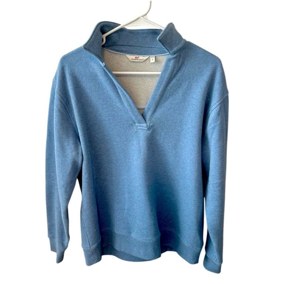 Vineyard Vines Tops - Vineyard Vines pullover